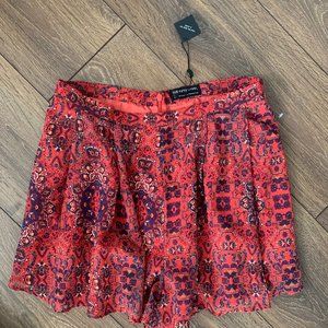 🌸2/$32🌸 NWT the Fifth label Shorts, size L